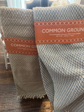 Load image into Gallery viewer, 100% Cotton Throw Blankets