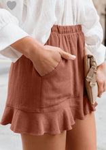 Load image into Gallery viewer, Pocketed Flutter Shorts - The Barron Boutique