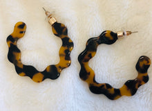 Load image into Gallery viewer, Leopard Wave Earrings - The Barron Boutique