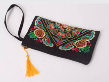 Load image into Gallery viewer, Ali Wristlet Clutch