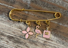 Load image into Gallery viewer, Bow &amp; Pearl Charm Pins