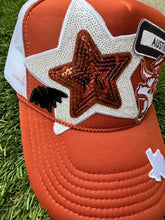 Load image into Gallery viewer, Texas Longhorn Trucker Hat