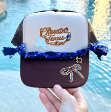 Load image into Gallery viewer, Choosin’ Texas Trucker Hat