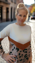 Load image into Gallery viewer, Leopard O-Neck Sweater