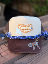 Load image into Gallery viewer, Choosin’ Texas Trucker Hat