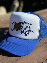 Load image into Gallery viewer, Cats Trucker Hat