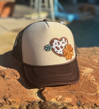 Load image into Gallery viewer, Turquoise Flower Hat