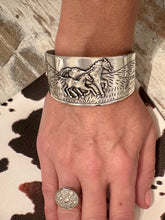 Load image into Gallery viewer, Silver Horse Bangel Cuffs