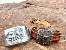 Load image into Gallery viewer, Silver Horse Bangel Cuffs