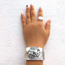 Load image into Gallery viewer, Silver Horse Bangel Cuffs