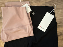 Load image into Gallery viewer, LU Leggings