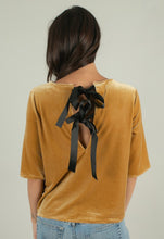 Load image into Gallery viewer, Golden Velvet - The Barron Boutique