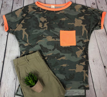Load image into Gallery viewer, Camo Pocket Top - The Barron Boutique