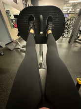 Load image into Gallery viewer, LU Leggings