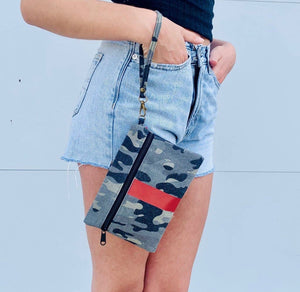 Camo Wristlet - The Barron Boutique