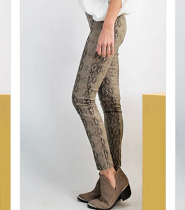 Distressed Snake Print Skinny Pants - The Barron Boutique