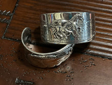 Load image into Gallery viewer, Silver Horse Bangel Cuffs