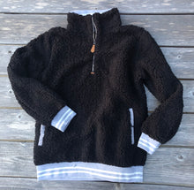 Load image into Gallery viewer, Vintage Sherpa Pullover (Black or Cream) - The Barron Boutique