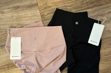 Load image into Gallery viewer, LU Leggings
