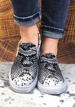 Load image into Gallery viewer, White Snakeskin Slip On Sneakers